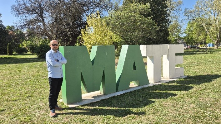 MATE kampüsünde Doç. Dr. Caner Özcan